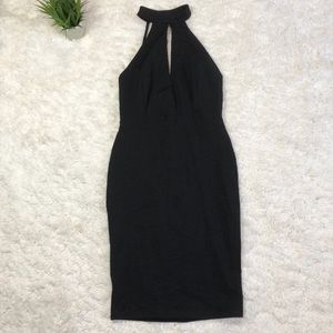 Lulu’s sexy little black dress 💚